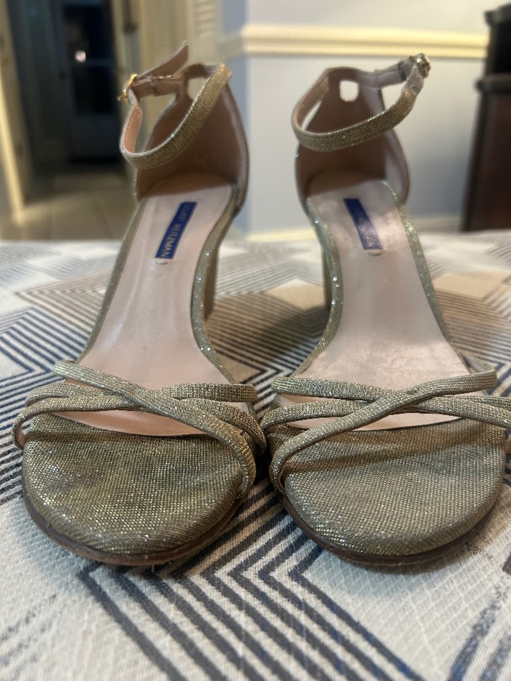 Stuart Weitzman Gold Glitter Wedge Sandals Size 8M Made in Spain